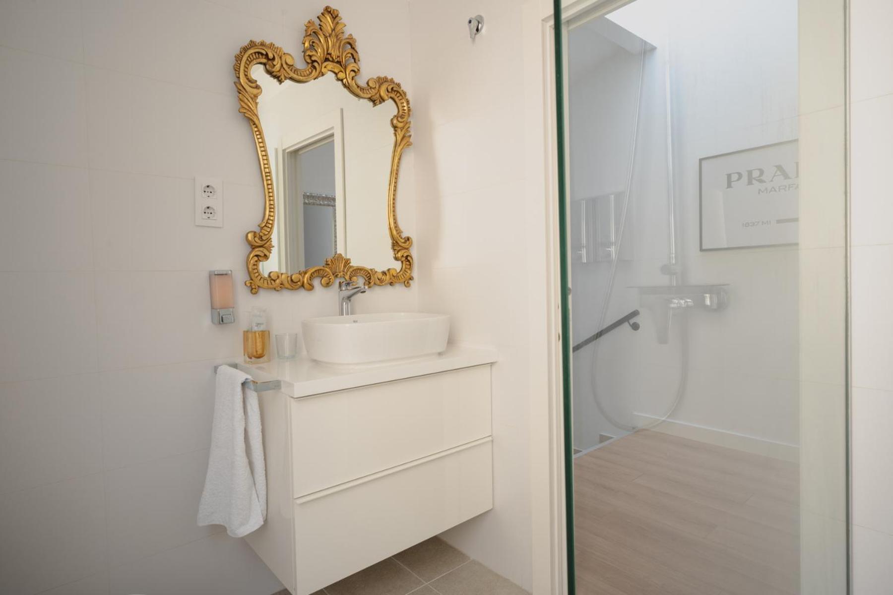 Villa Conde L'Hospitalet de Llobregat Ngoại thất bức ảnh